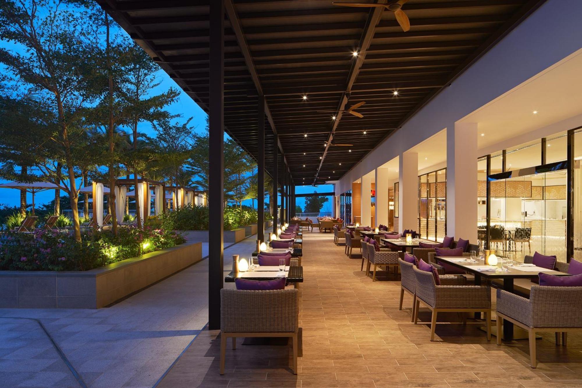 The Westin Desaru Coast Resort Екстериор снимка The Deck
