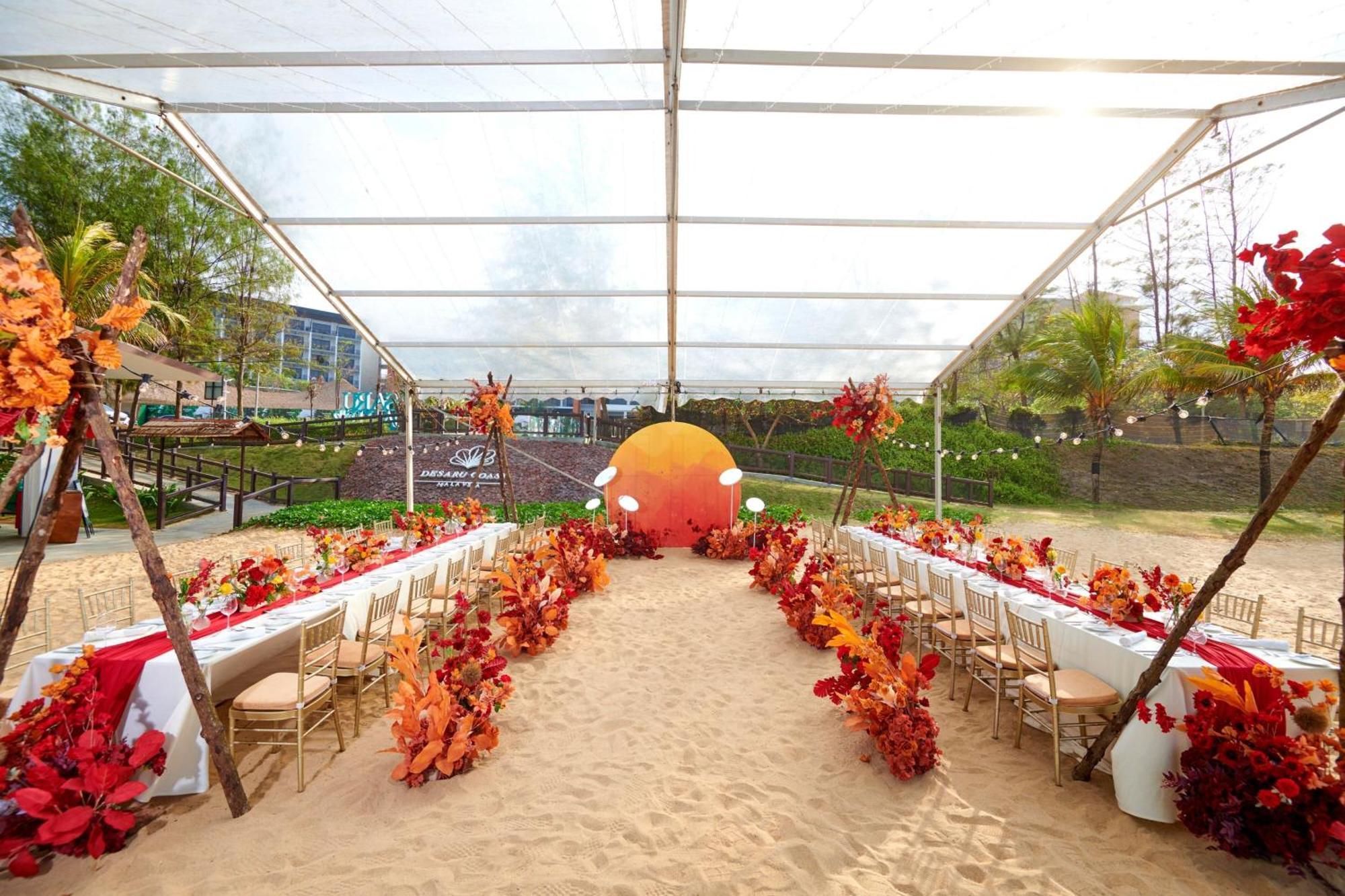 The Westin Desaru Coast Resort Екстериор снимка The Beach Club