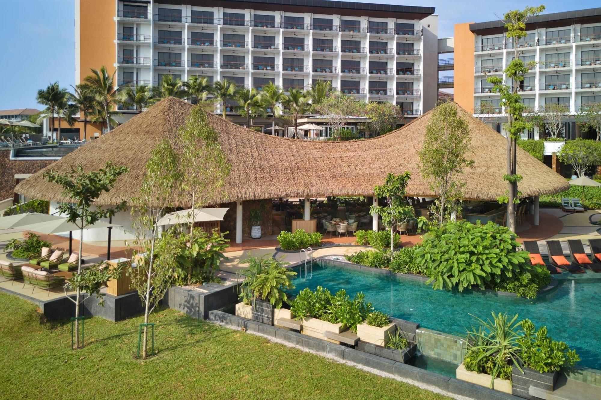 The Westin Desaru Coast Resort Екстериор снимка The Village